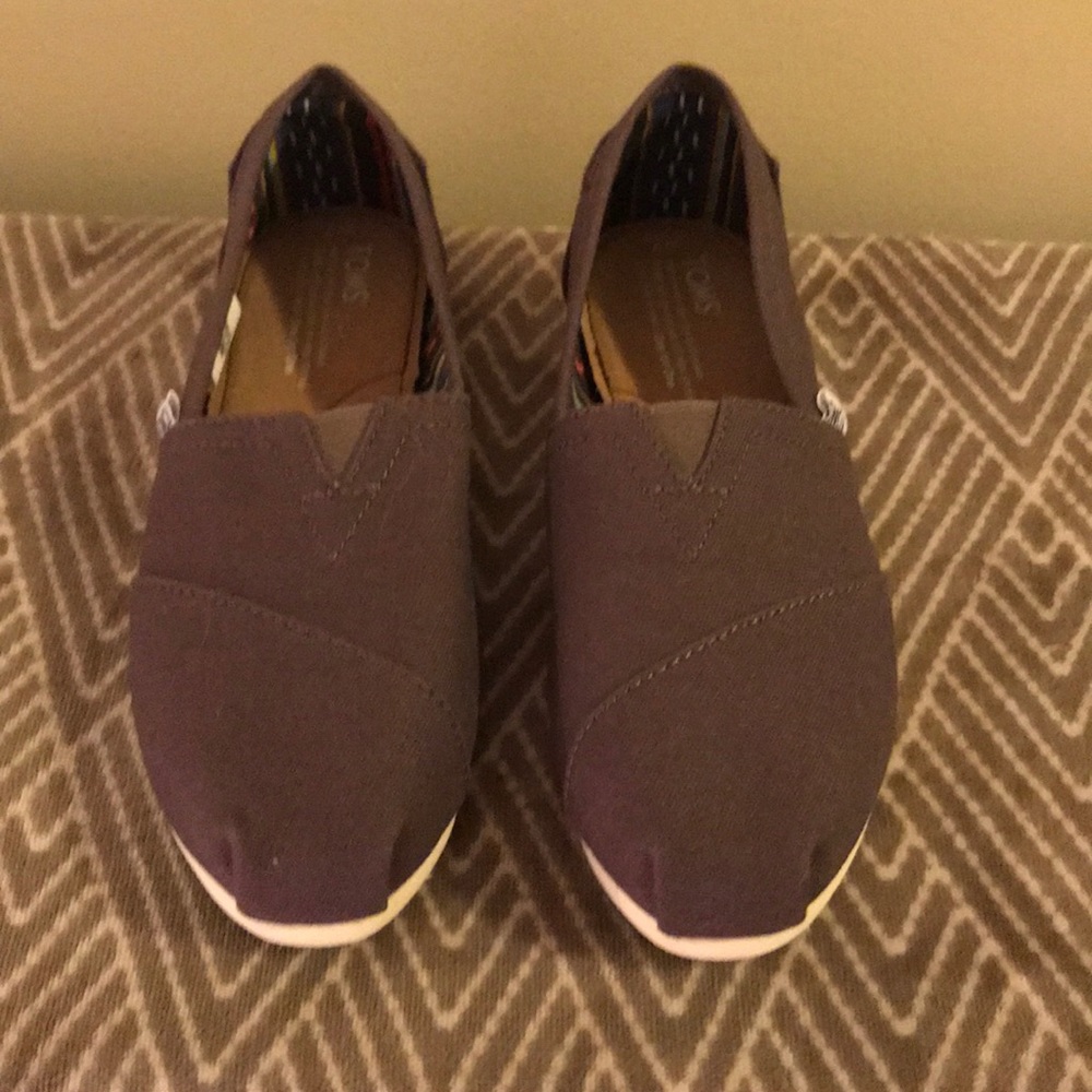 Toms Shoes!